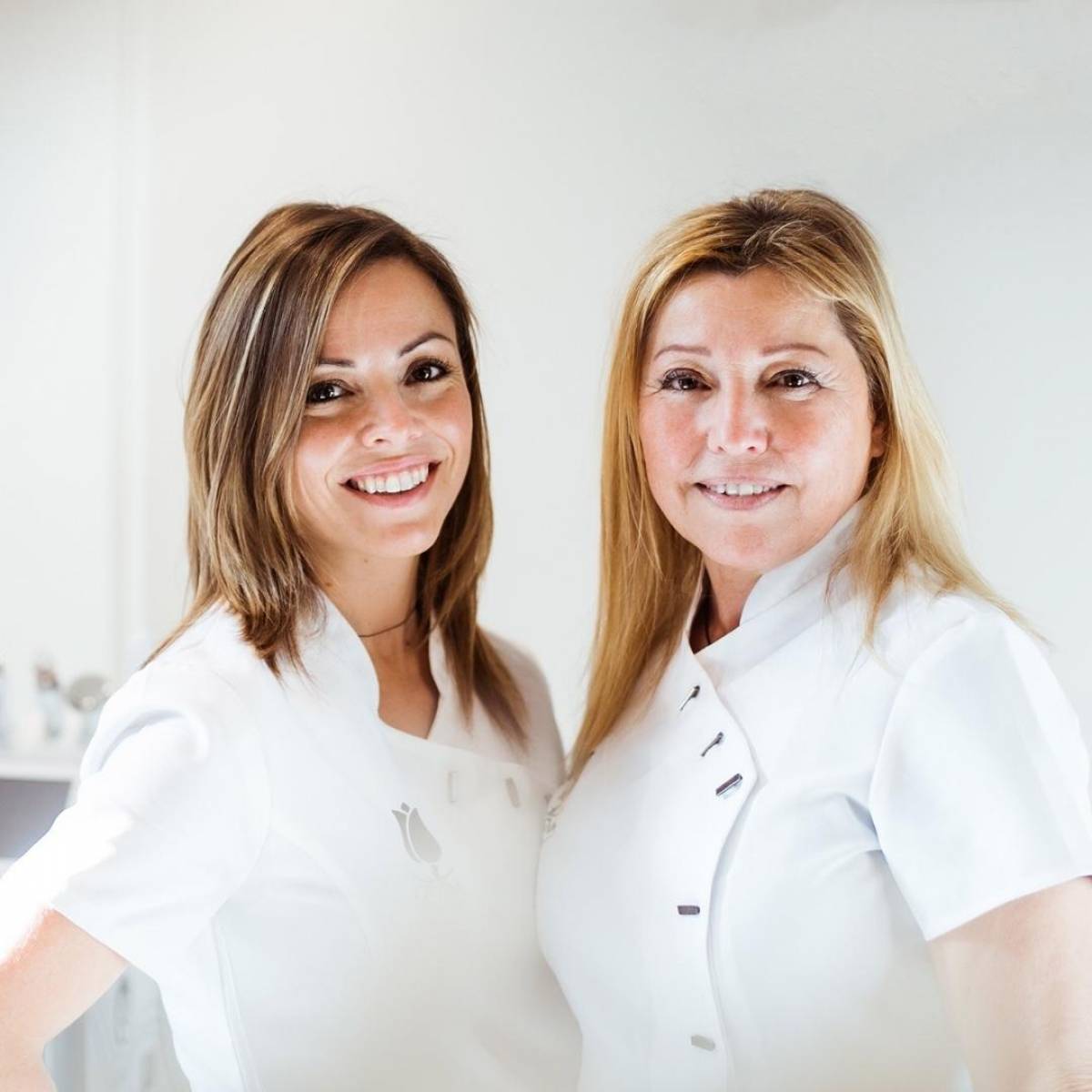 Praticienne bien être certifiées, diplômées et infirmière proposant des soins anti-âge bien être et beauté en institut à Marseille Prado David 13008