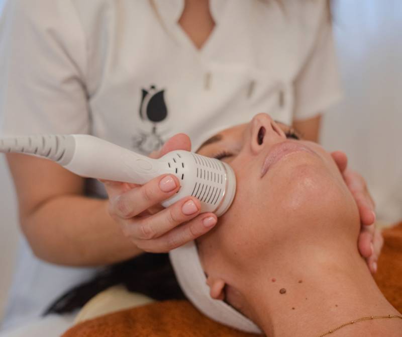 HYDRAFACE : Le soin idéal pour un nettoyage de peau en profondeur chez R’Pur Prado Marseille 13008