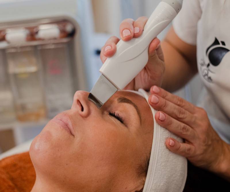 HYDRAFACE : Le soin idéal pour un nettoyage de peau en profondeur chez R’Pur Prado Marseille 13008