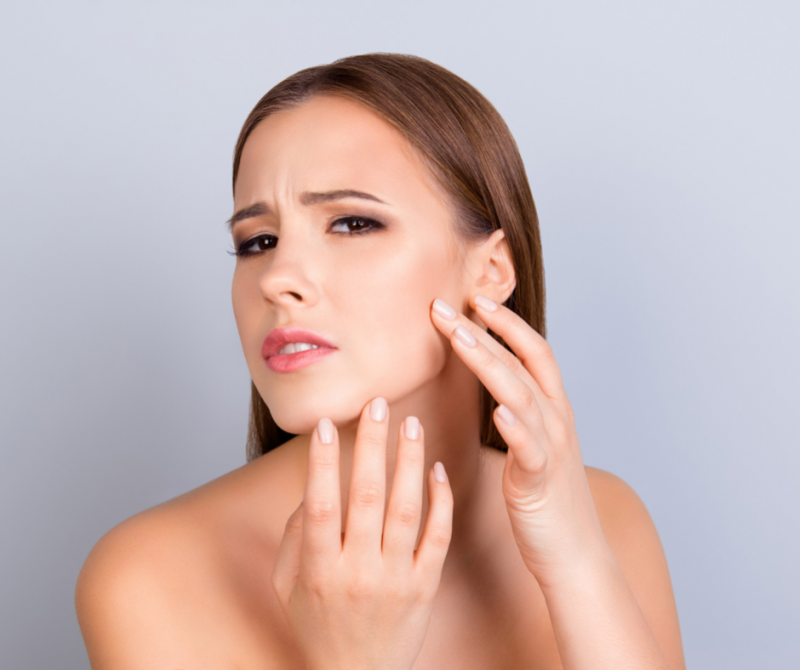 Vous en avez assez de la peau sèche et déshydratée a cause du froid de l'hiver ? Chez R’Pur Prado Marseille 13008 nous avons la solution pour vous avec notre soin Jet Peel !